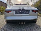 Jaguar F-Type 3.0 L P380 V6 R-Dynamic Kompr. AWD Au... - Jaguar F-Type mit Benzin-Antrieb: Allradantrieb