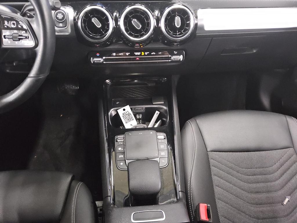 Mercedes-Benz GLB 180