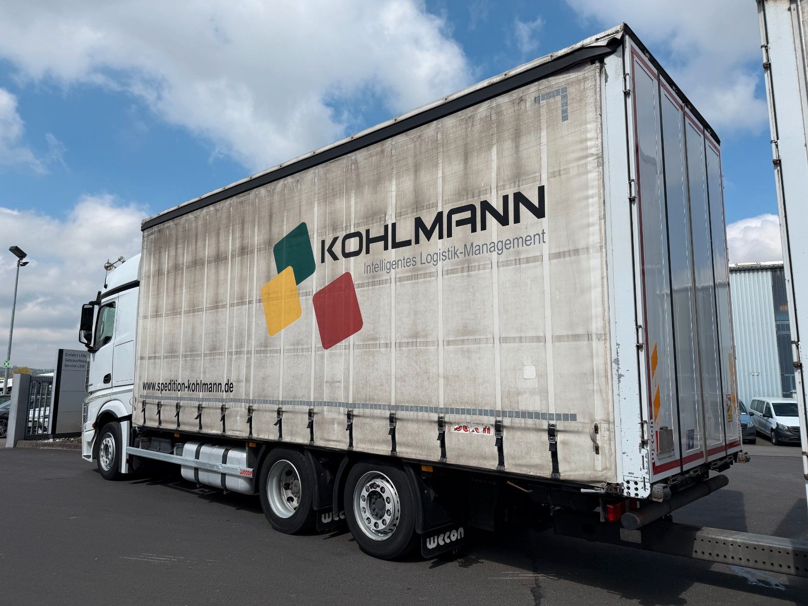 Fahrzeugabbildung Mercedes-Benz Actros 2542 L 6x2 Standklima Retarder