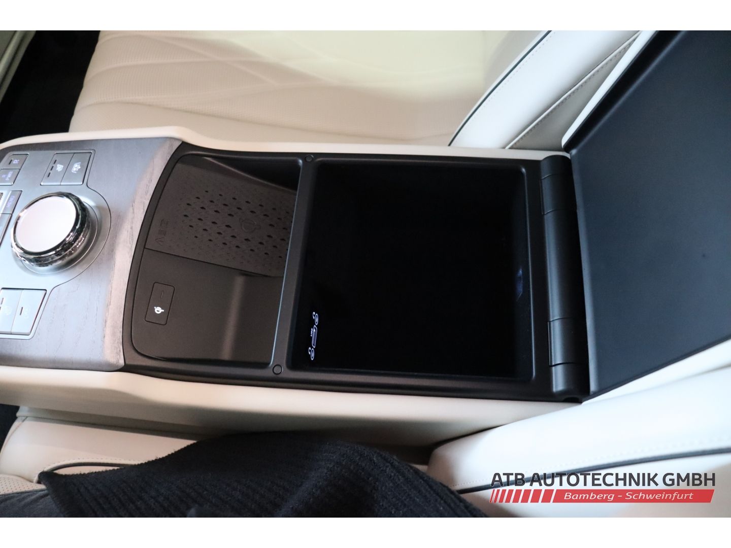 Fahrzeugabbildung Genesis Electrified G80 Luxury 4WD 87,2 kWh 98,3% SOH HU