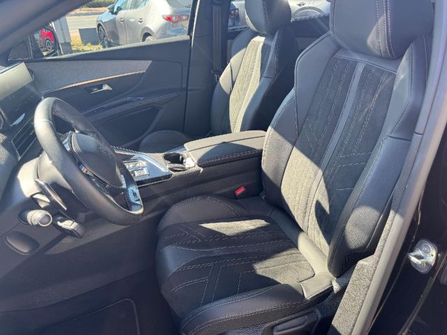 Peugeot 5008 GT AHKRückfahrkamera