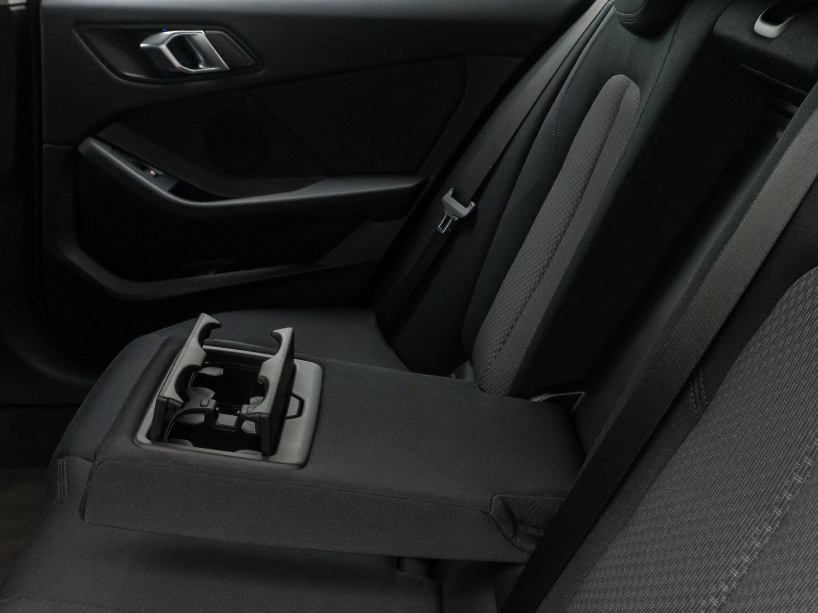 Fahrzeugabbildung BMW 118i GeschwindigReg LED PDC CockpitPro DAB WLAN
