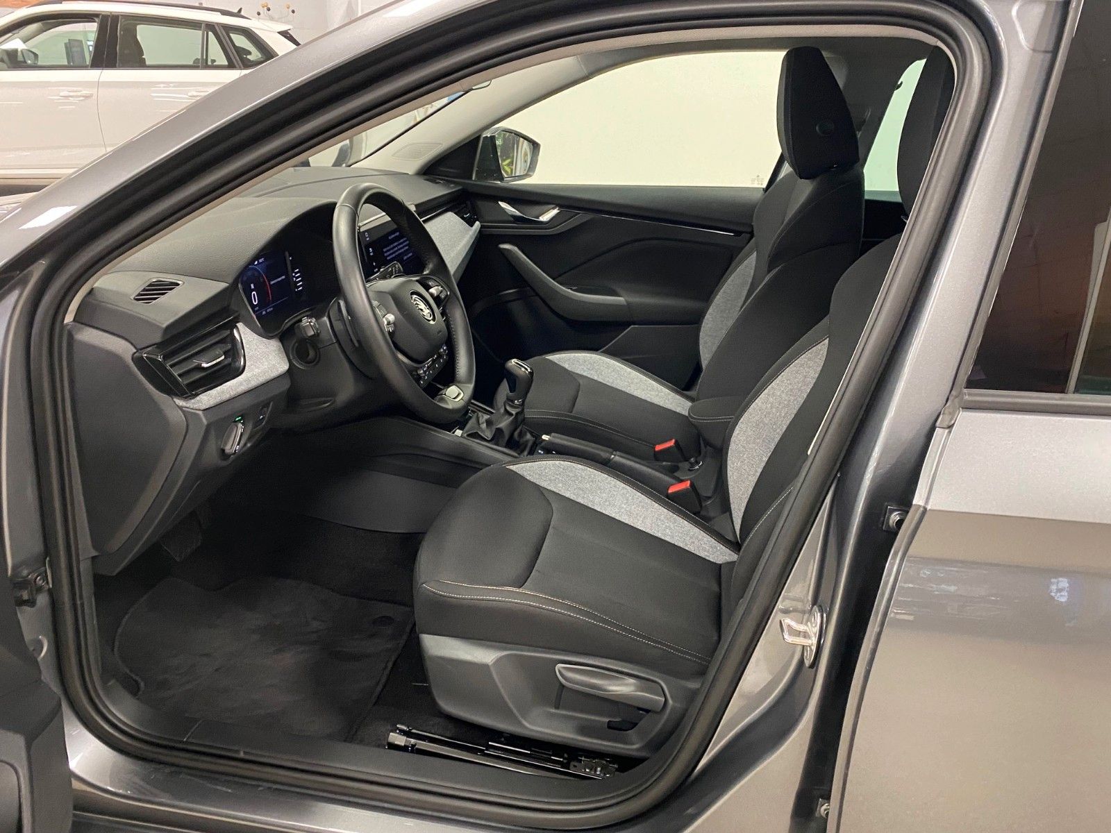 Fahrzeugabbildung SKODA Scala 1.0 TSI DSG Selection+NAVIGATION+KAMERA+BC