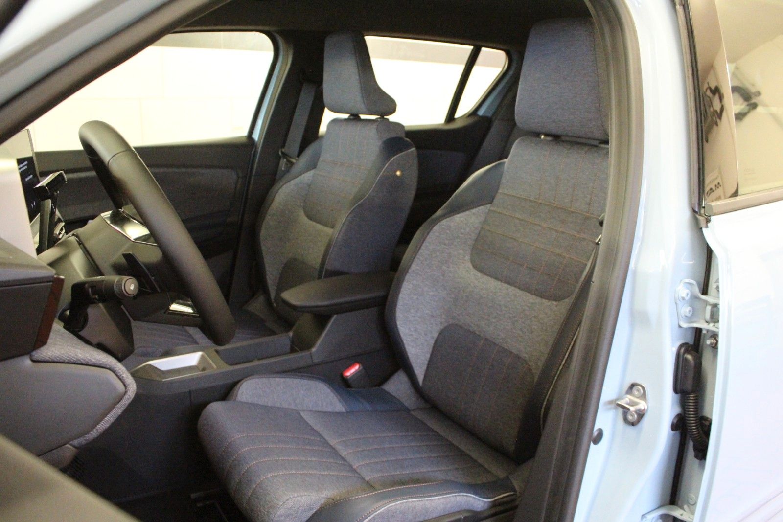 Fahrzeugabbildung Renault R 4 150 Comfort Range Techno*Winterpaket*