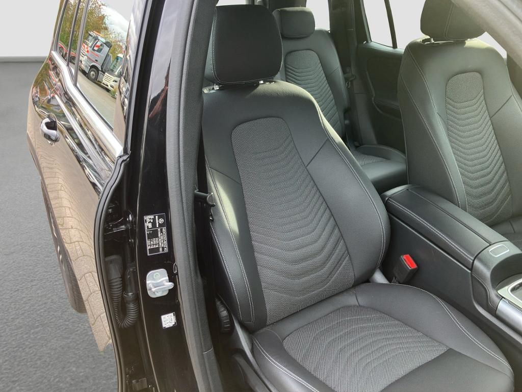 Fahrzeugabbildung Mercedes-Benz GLB 200 d 7-Sitzer*Kamera*el. Heckklappe*LED