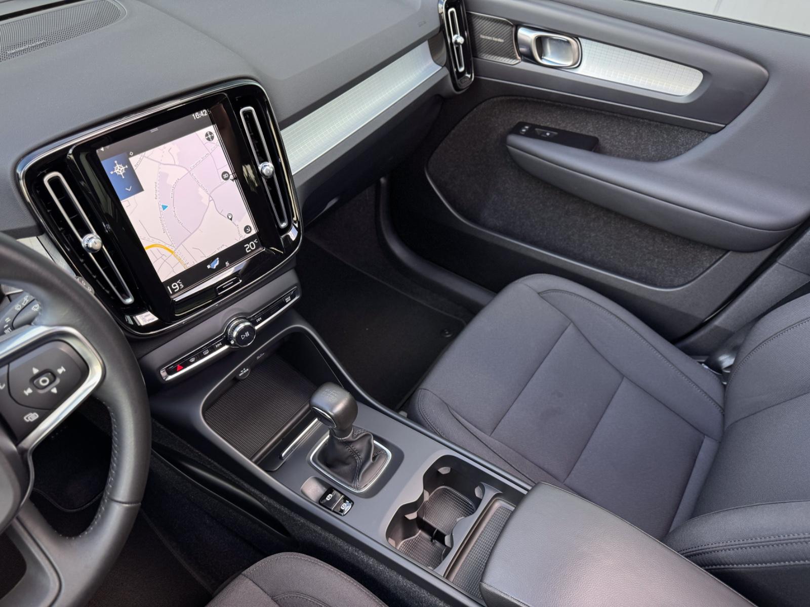 Volvo XC40 1.5T3 Momentum Pro *ASSIST|PANO|NAVI|HIFI*