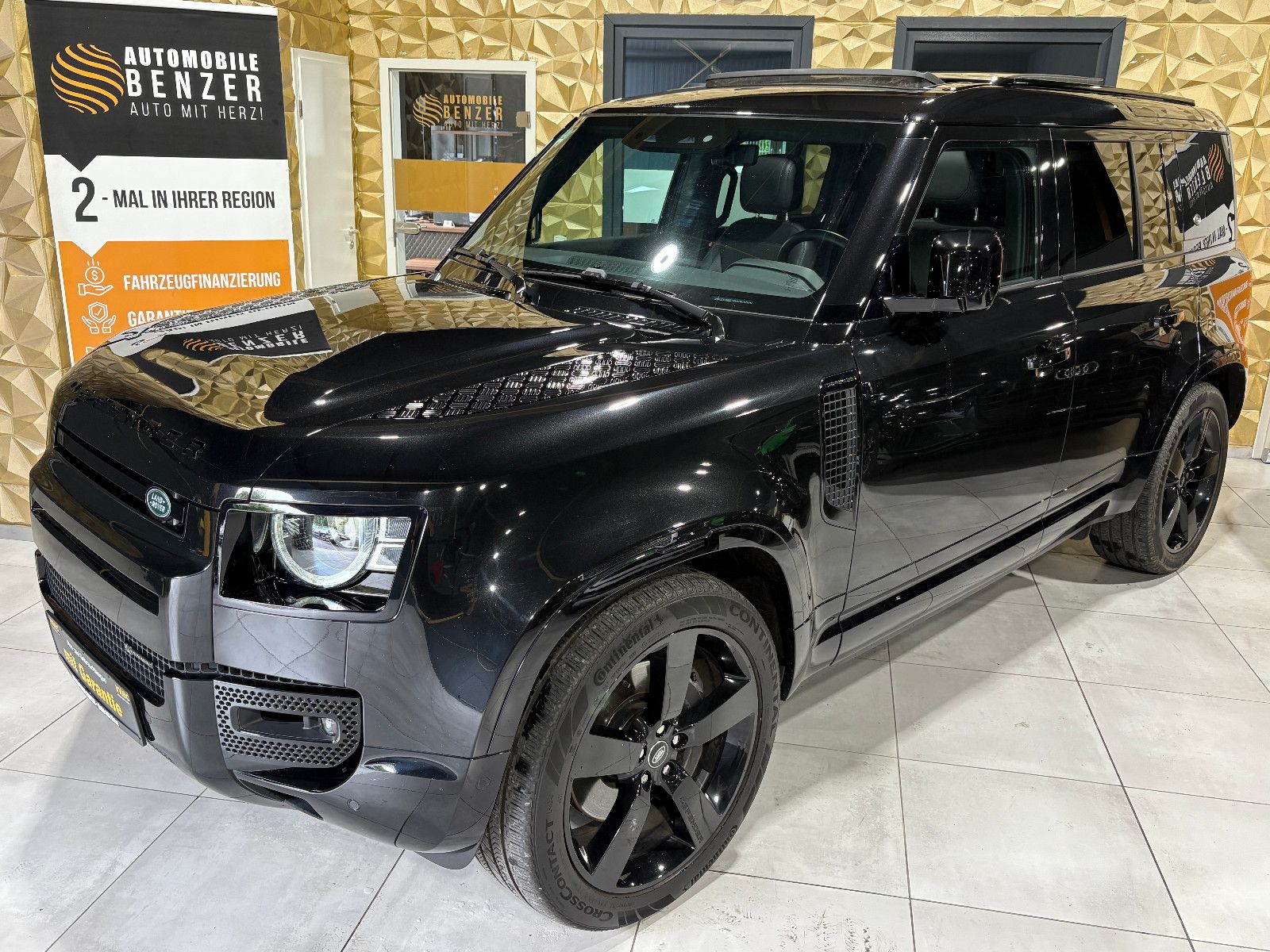Fahrzeugabbildung Land Rover Defender 110 X-Dynamic HSE/PANO/360°/AHK/APPLE/