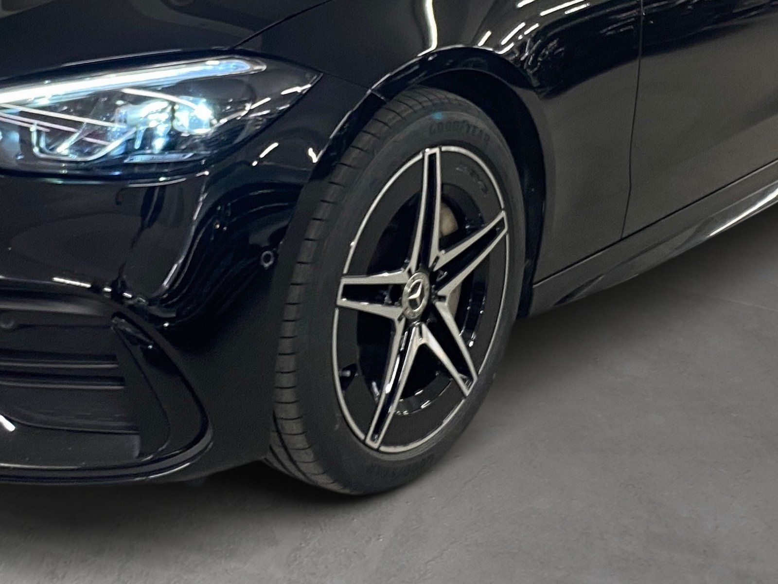 Fahrzeugabbildung Mercedes-Benz C 200 T AMG*Pano*AHK*Night*Totwink*Memo*LED*Kam*