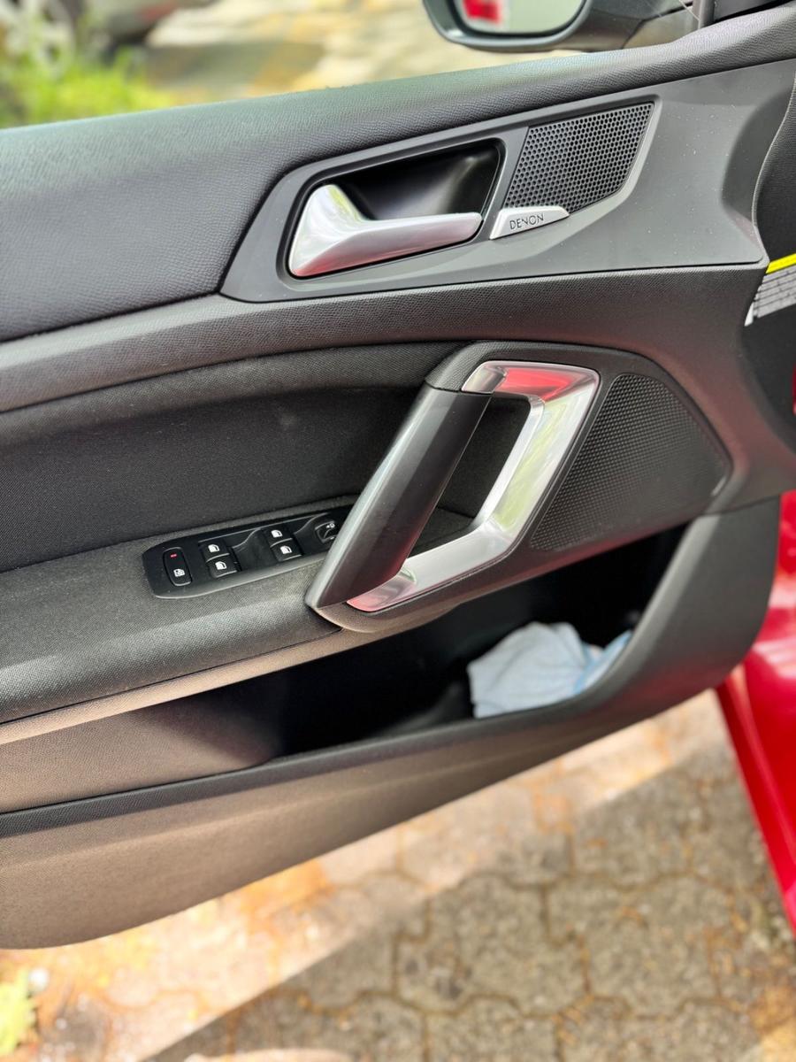 Peugeot 308 2015 — photo 9