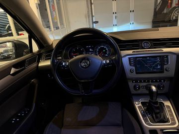 Volkswagen Passat Variant - 4