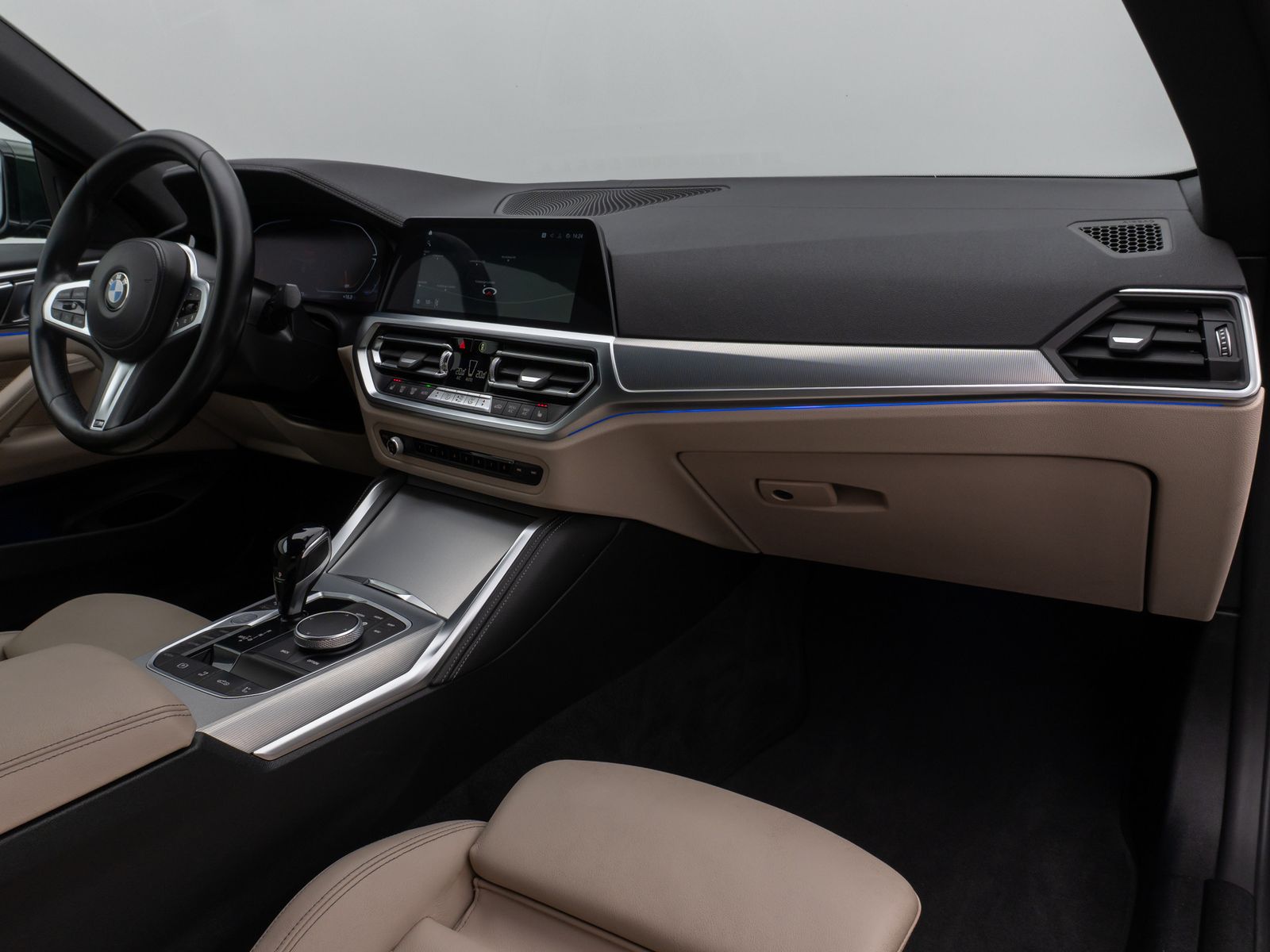 Fahrzeugabbildung BMW 430i Cabrio M Sport Kamera DAB HiFi Komfort Alar