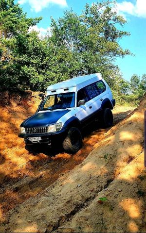 Toyota land cruiser j9 90 expeditionsauto