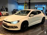 Volkswagen Scirocco 2.0 TDI DSG R-Line Navi Bi-Xenon PDC - Volkswagen Scirocco: R Dsg