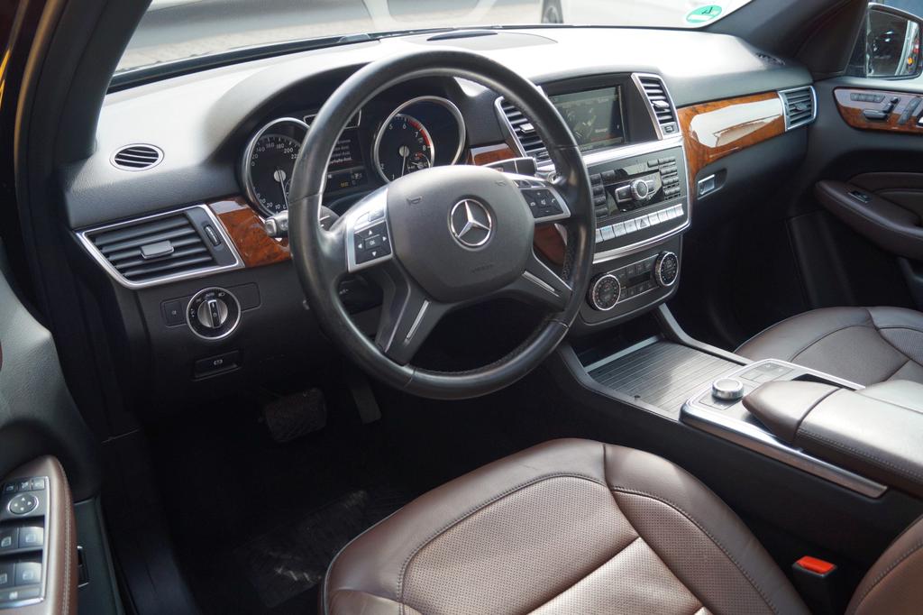 Mercedes-Benz ML 500