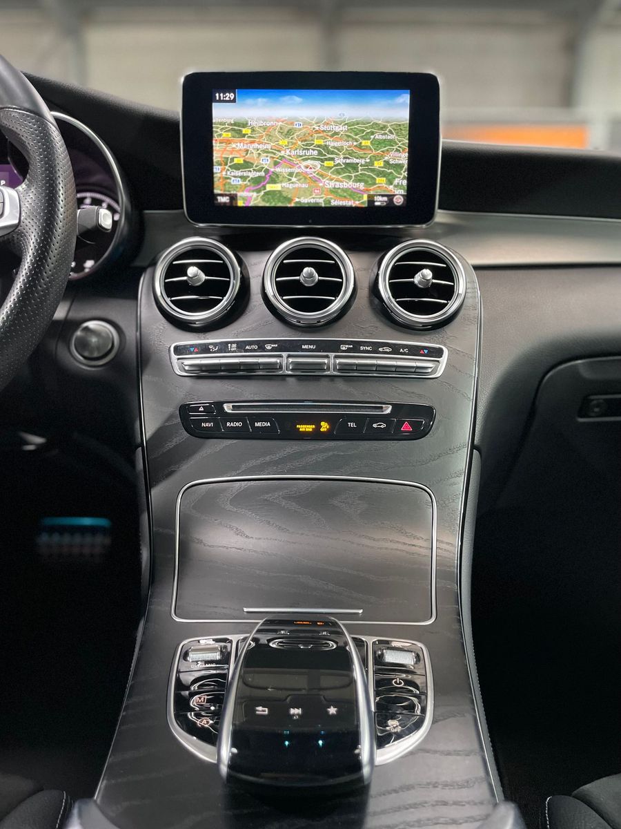 Fahrzeugabbildung Mercedes-Benz GLC 300 4M AMG #LED#360°#Pano#Distr.#Burmes#Nigh