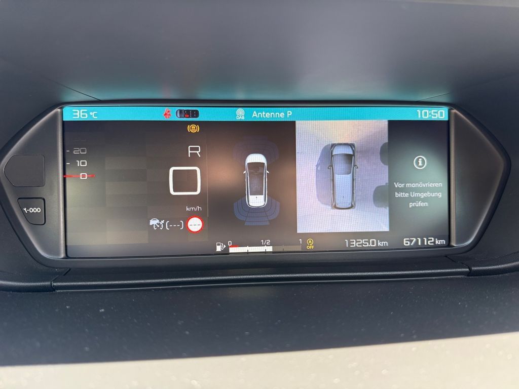 Fahrzeugabbildung Citroën Grand C4 Spacetourer PureTech 130 EAT8 SHINE
