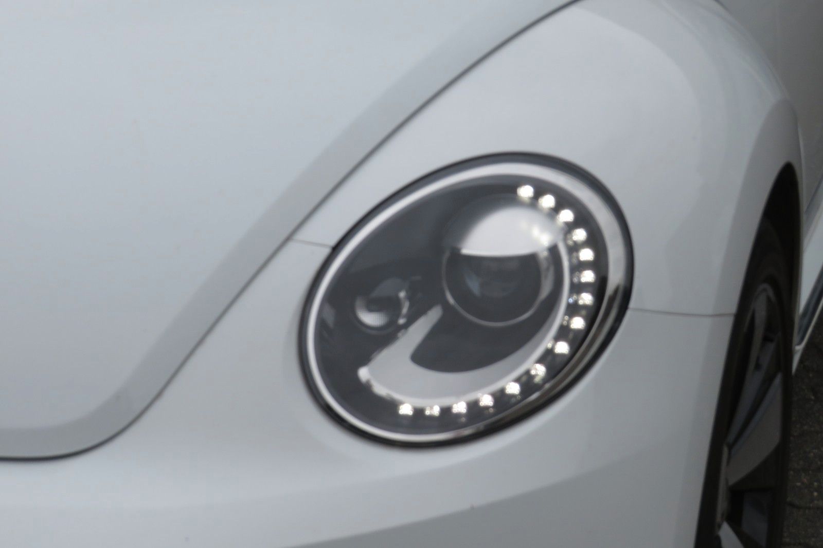 Fahrzeugabbildung Volkswagen Beetle Lim. Club XENON NAVI APP-CONNECT PDC 18`