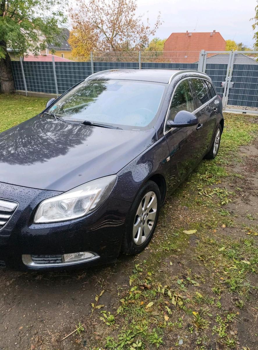 Opel Insignia 2013 — engine 160 HP (118kW)