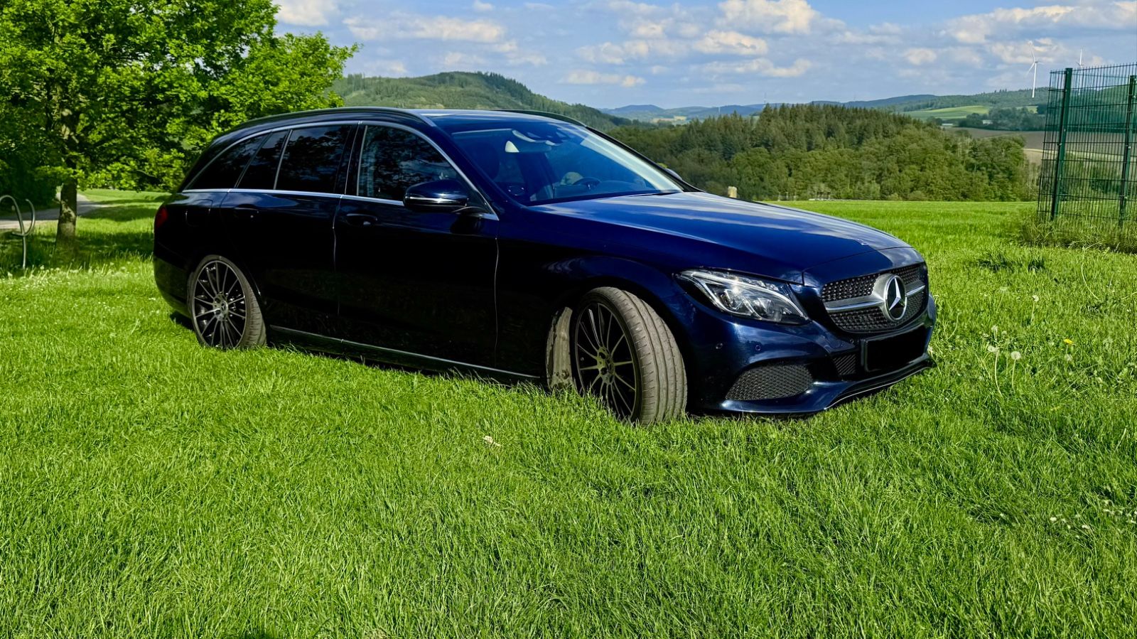MERCEDES-BENZ C 250 d 4MATiIC 40 mm tiefer/19 Zoll AMG Felgen 