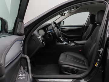 Fahrzeugabbildung BMW 530e xD Luxury Line Kamera Laser HUD H/K Komfort