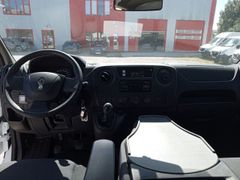 Fahrzeugabbildung Master III DoKa Pritsche Fahrgest. L3H1 3,5t 3 4