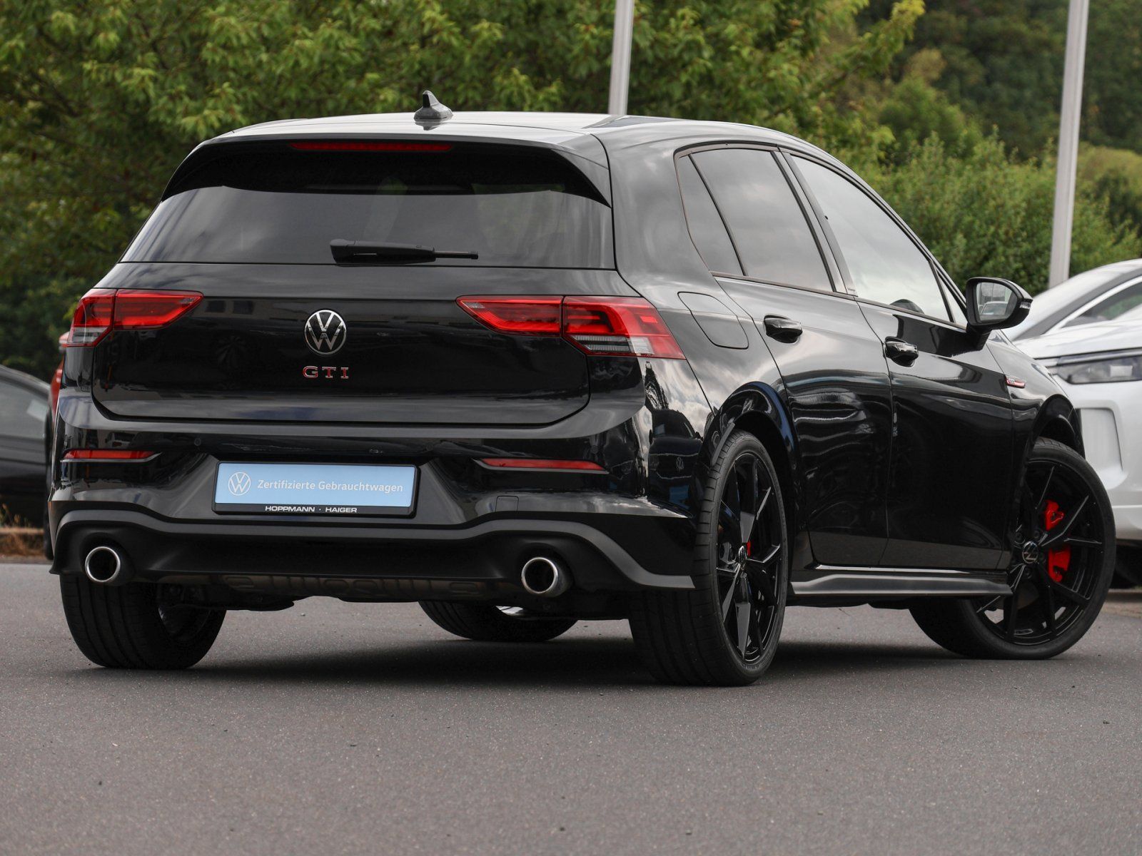 Volkswagen Golf GTI 2.0 TSI DSG ACC LED SHZ 19 foto 2