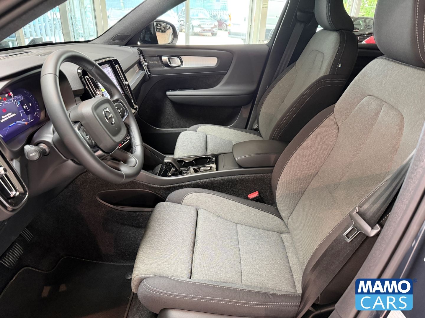 Volvo XC40 B4 Plus Black Edition ACC/BLIS/360°/H&K/STH foto 12