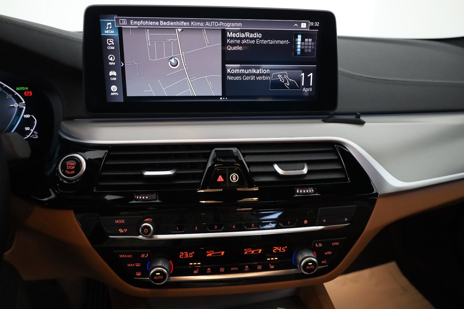 Fahrzeugabbildung BMW 530 e Luxury Line Lim.,Leder,Kamera,HUD,Panorama