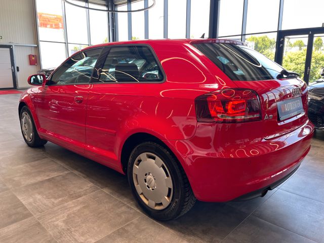 Audi A3 2.0 TDI Attraction*TÜV1226*Klima*Schiebedach