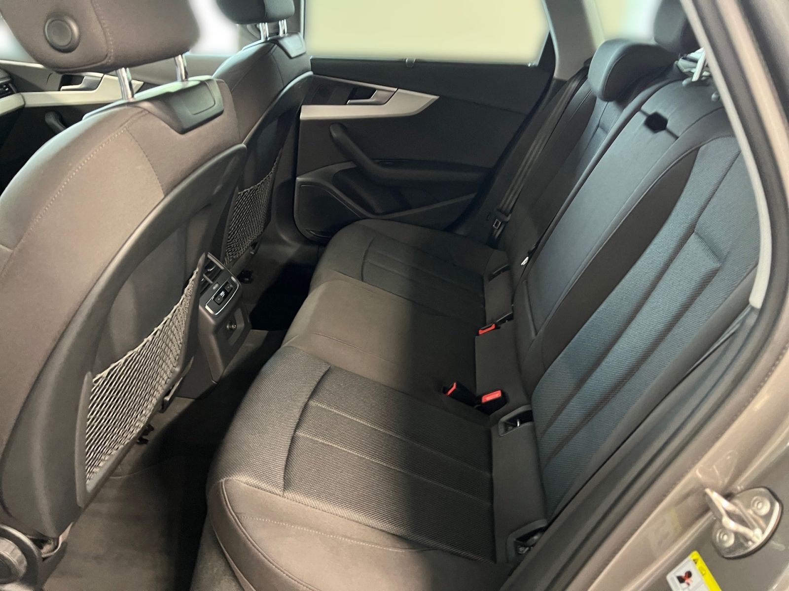 Audi A4 - Bild 10