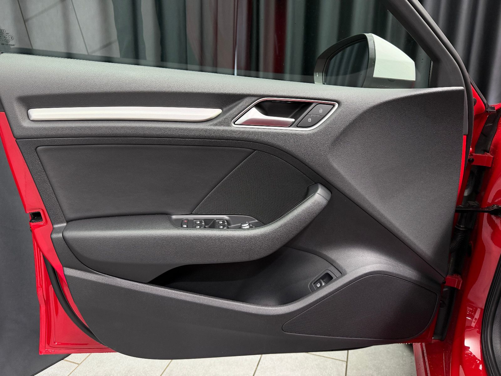 Fahrzeugabbildung Audi A3 Sportback e-tron s-line |AHK|PANO|NAVI