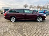 Skoda Superb Combi Bi-Xenon Navi Leder - gebrauchte Skoda Superb aus dem Jahr 2012