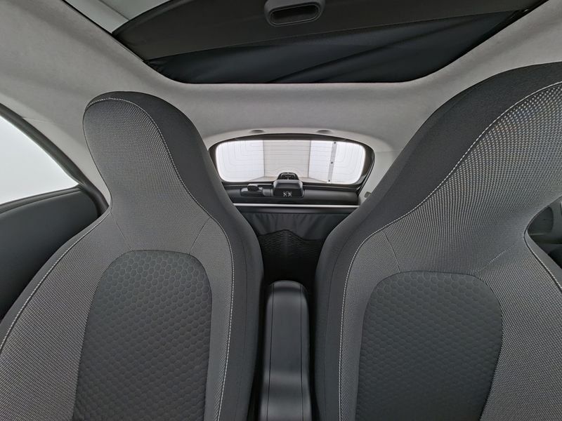 Fahrzeugabbildung Smart EQ COUPÉ*EXCLUSIVE*22kW*JBL-SOUNDSYS*ALLWETTER*