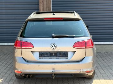 Volkswagen Golf - 11
