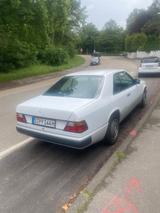 Mercedes-Benz 230 - Mercedes-Benz 230 in Stuttgart