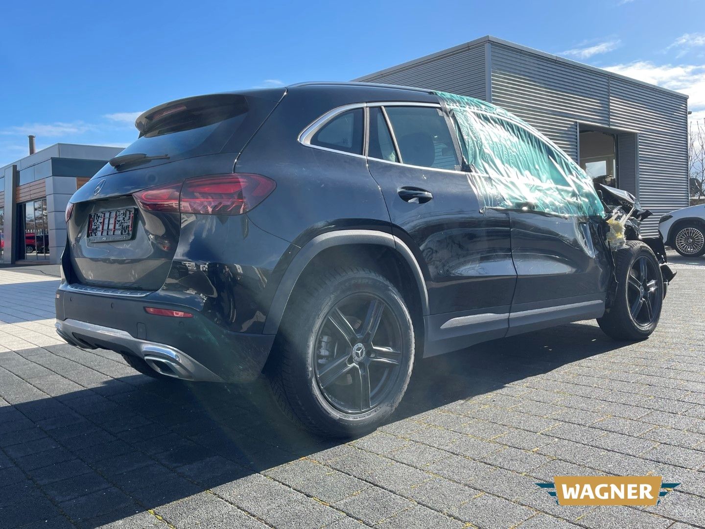 Fahrzeugabbildung Mercedes-Benz GLA 180 LED Navi Sitzheizung Frontschaden