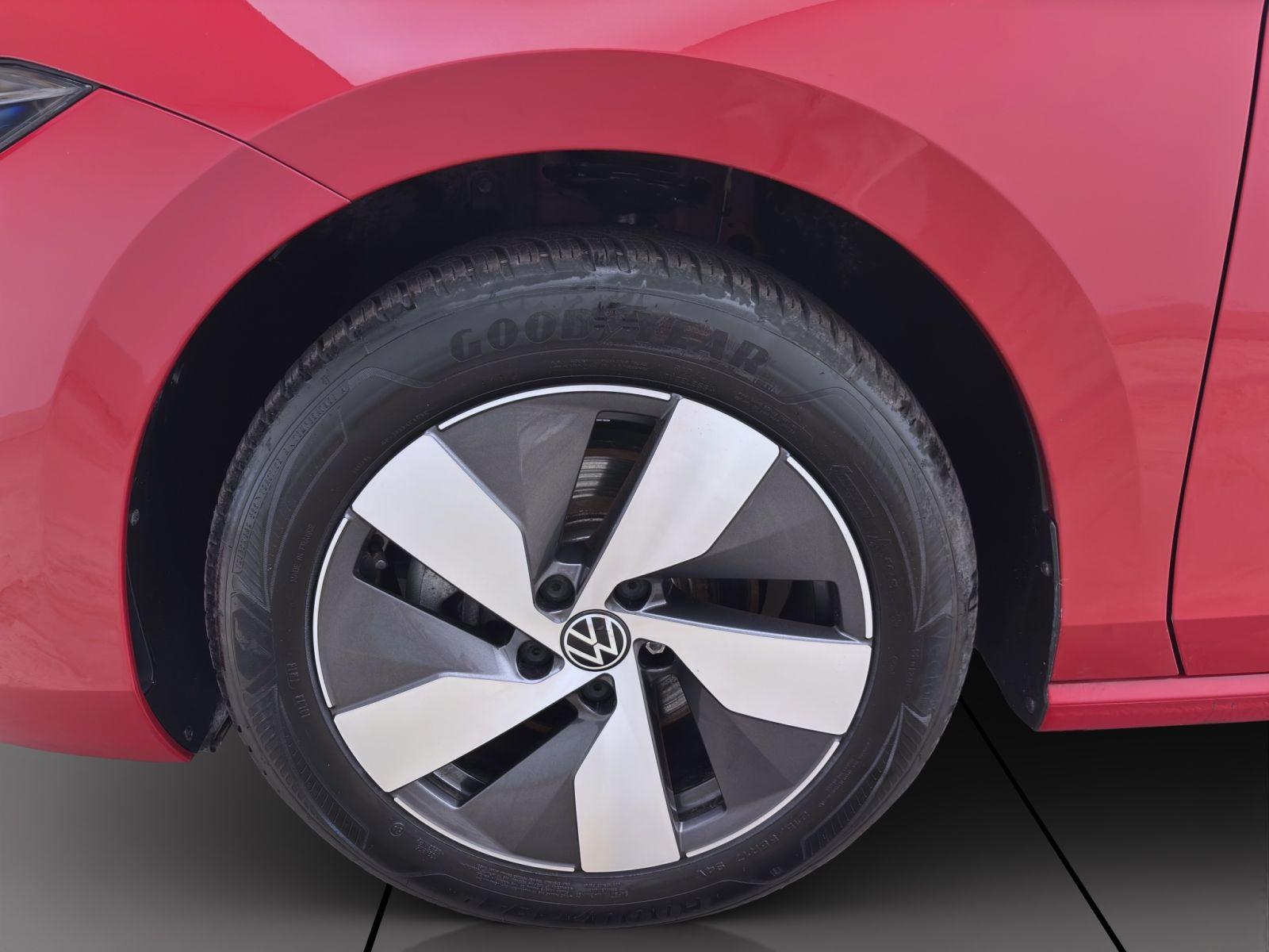 Volkswagen Passat Variant 1.5 eTSI DSG BUSINESS AHK NAVI KA