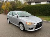 Mitsubishi Lancer Sportback Intense - Mitsubishi Lancer: Intense
