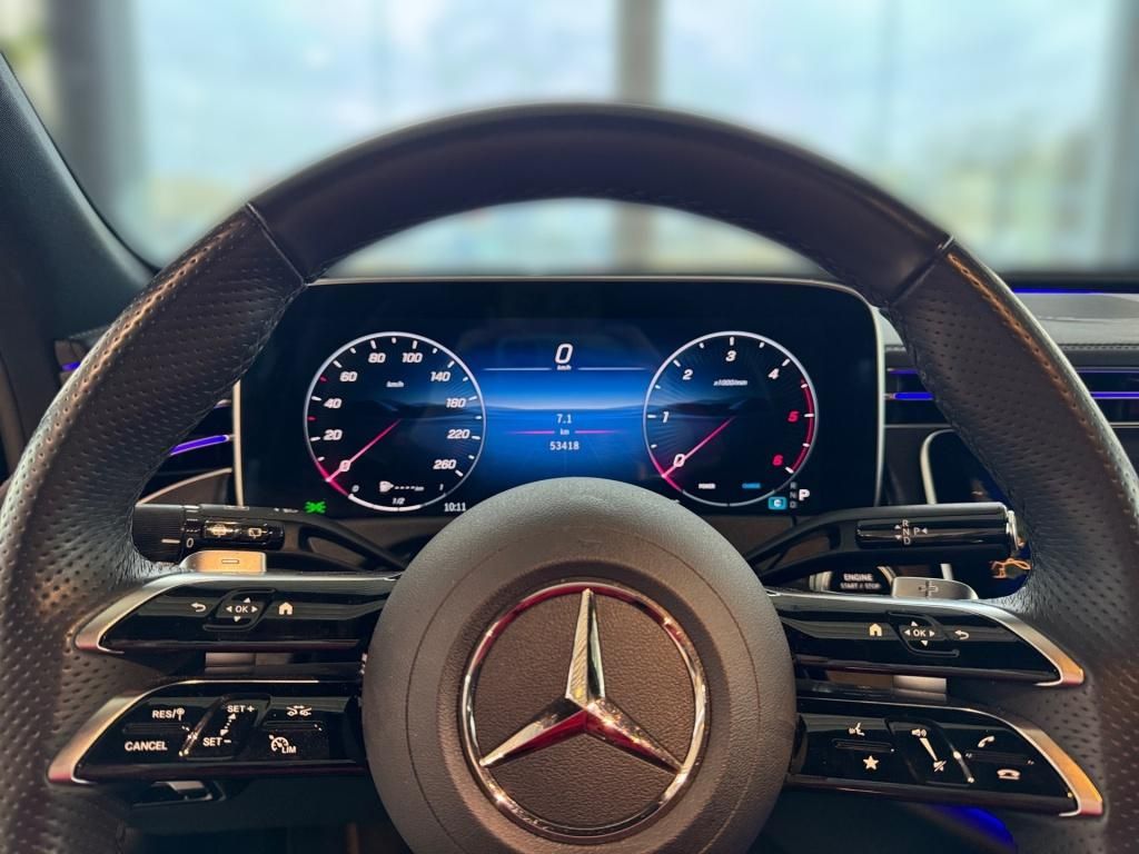 Fahrzeugabbildung Mercedes-Benz E 220 d T AMG AHK MBUX LED KeyLess SHZ Ambiente