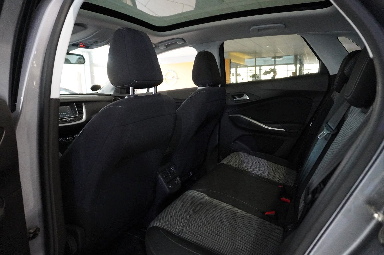 Fahrzeugabbildung Opel Grandland (X) 1.5D  EDIT. NAVI/LED/KAMERA/SH/AHK