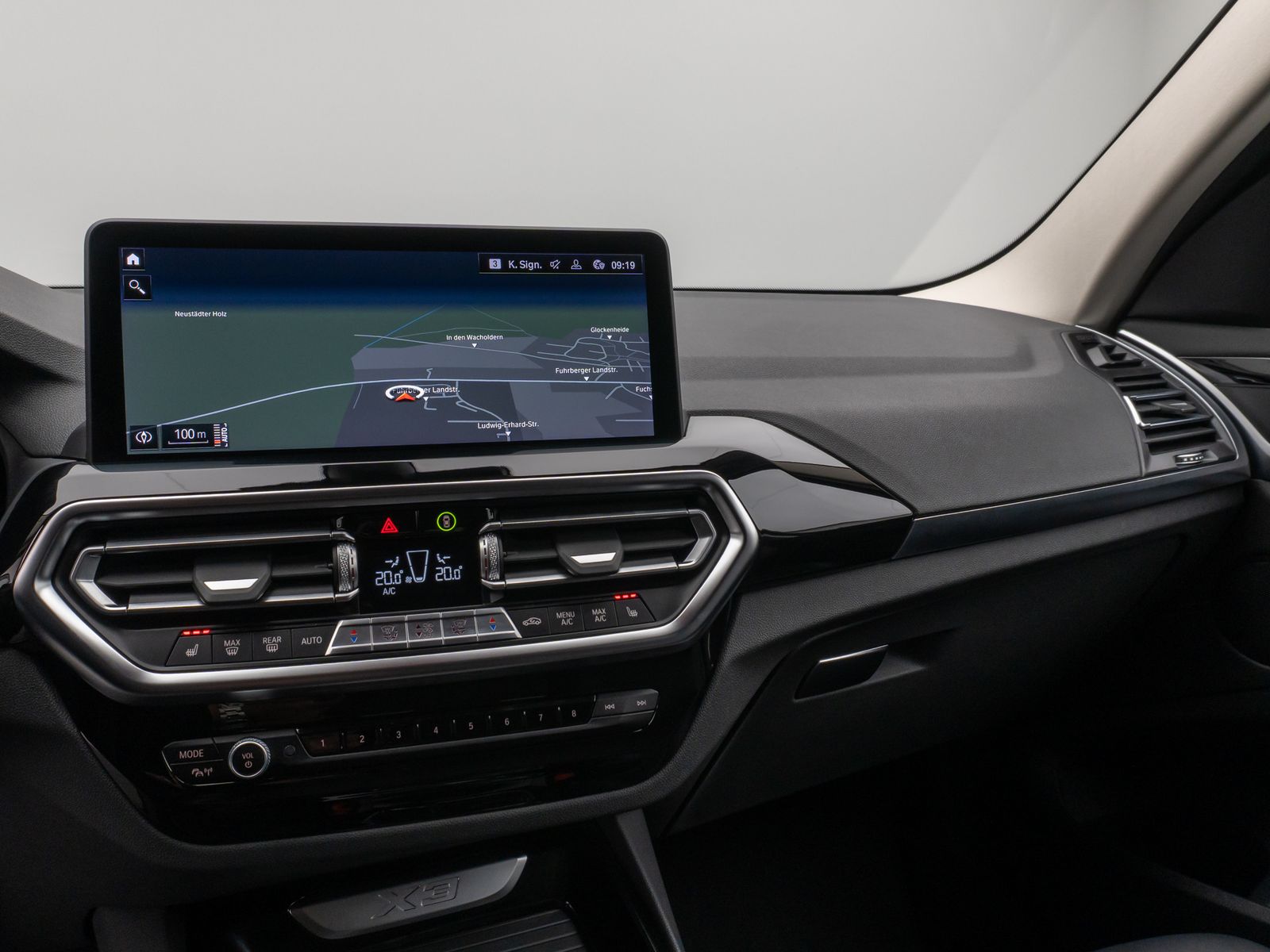 Fahrzeugabbildung BMW X3 xD20d Kamera DAB Leder Parkassis Sport 19Zoll