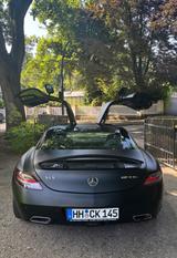 Mercedes-Benz SLS AMG 6.2 V8 - Speedshift - Deutsches Fahrzeug - Mercedes-Benz SLS AMG: Coupé