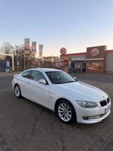 BMW 320 Diesel Coupé - BMW 320 aus 2011: Coupe, 320d