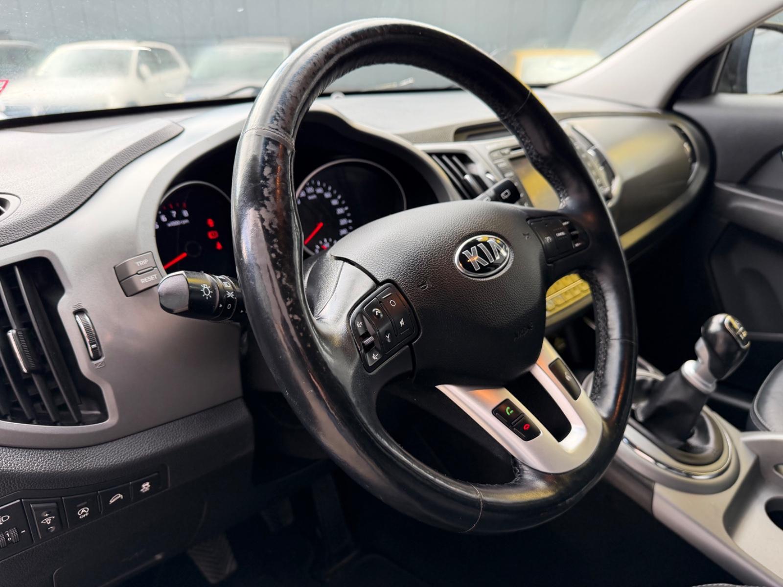 Kia Sportage Dream Team/4xSHZ/KLIMAA*/NAVI/KAMERA