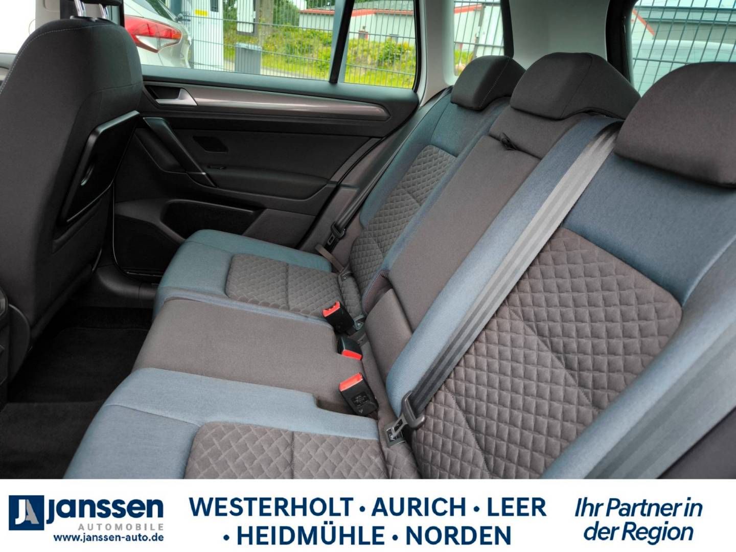 Fahrzeugabbildung Volkswagen GOLF SPORTSVAN IQ.DRIVE