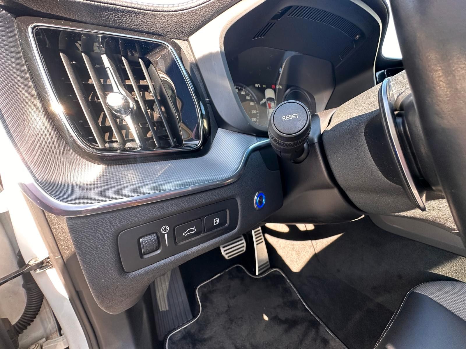 Volvo XC60 T8 AWD Polestar Engineered Pano360°HUD,22'' foto 17