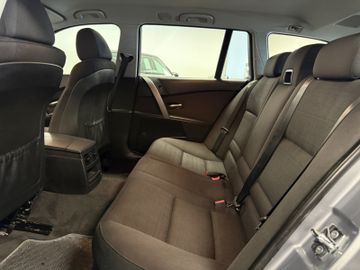 BMW 523 - 7