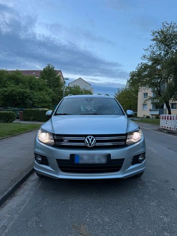 Volkswagen Tiguan R-Line 2.0 +++TÜV NEU+++