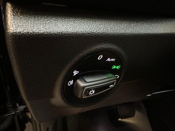 Volkswagen T-Roc Style *1. Hand*Klima*SHZ*AppConnect*DAB*BT