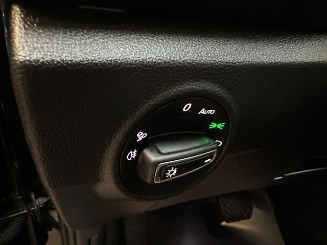 Volkswagen T-Roc Style *1. Hand*Klima*SHZ*AppConnect*DAB*BT